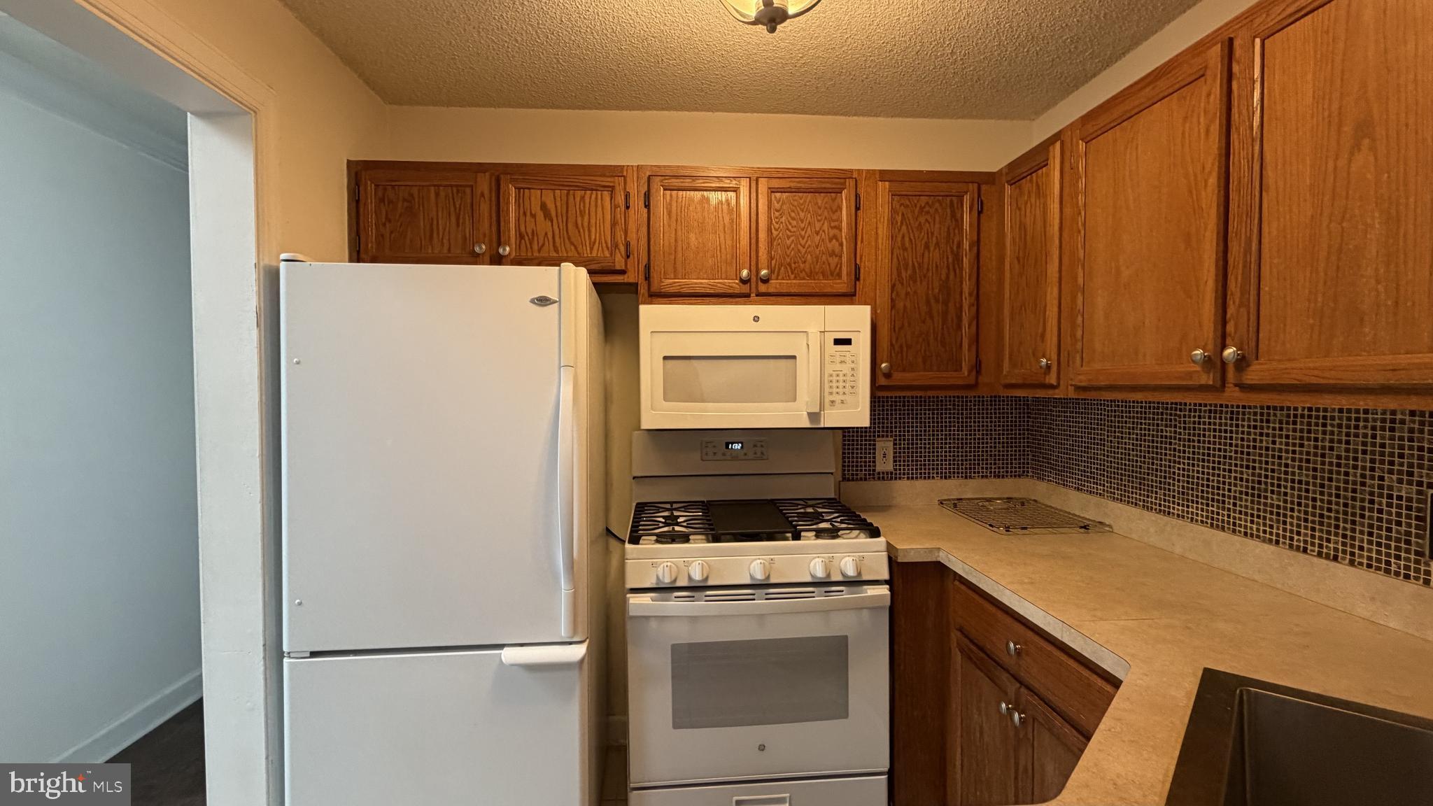 4920 B Dunbarton Road Mount Laurel, NJ 08054 - Photo 12 of 25 Gallery Image 12