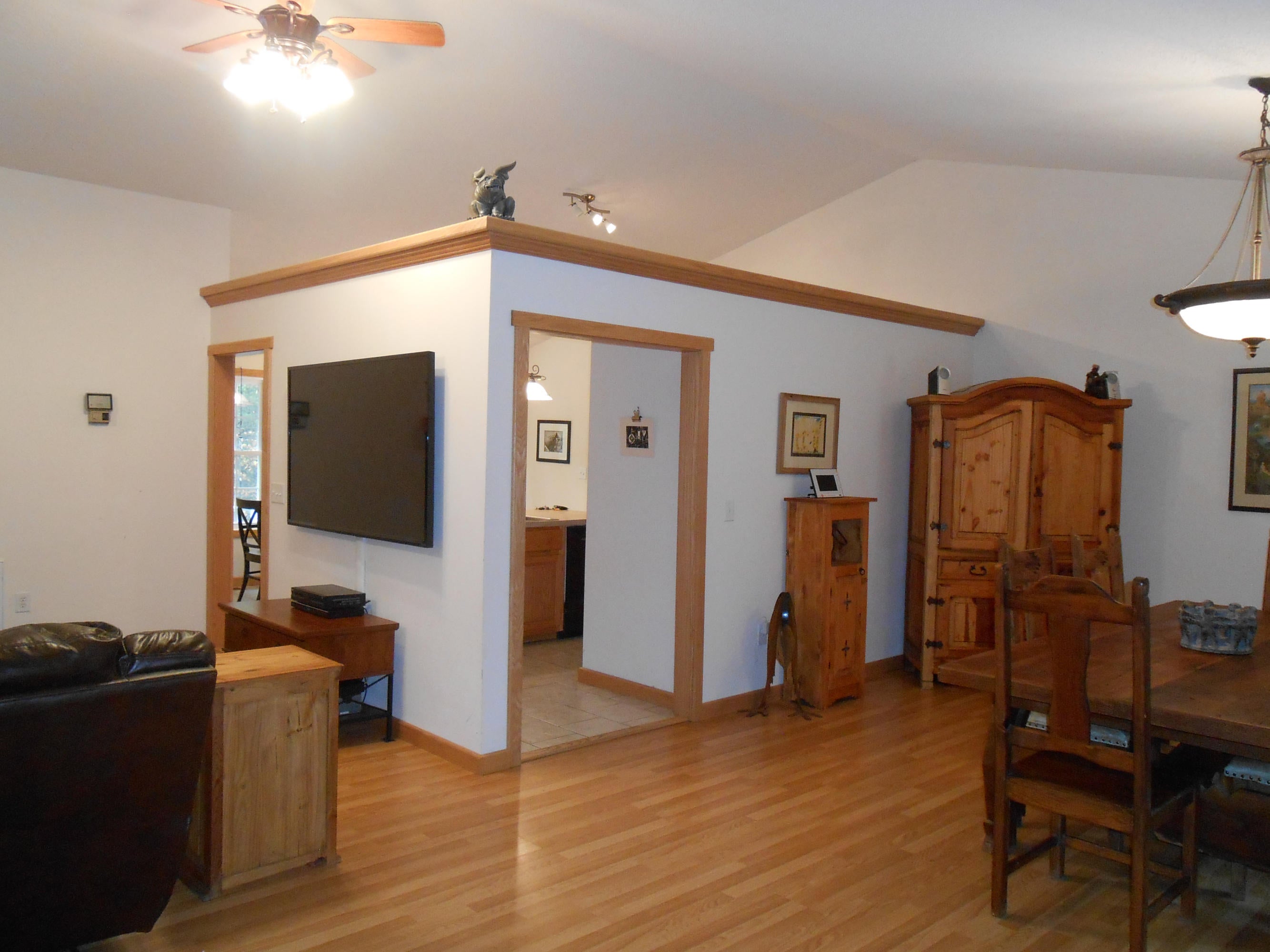 2222 Stone House Road Caldwell, WV 24925 - Photo 12 of 63 Gallery Image 12