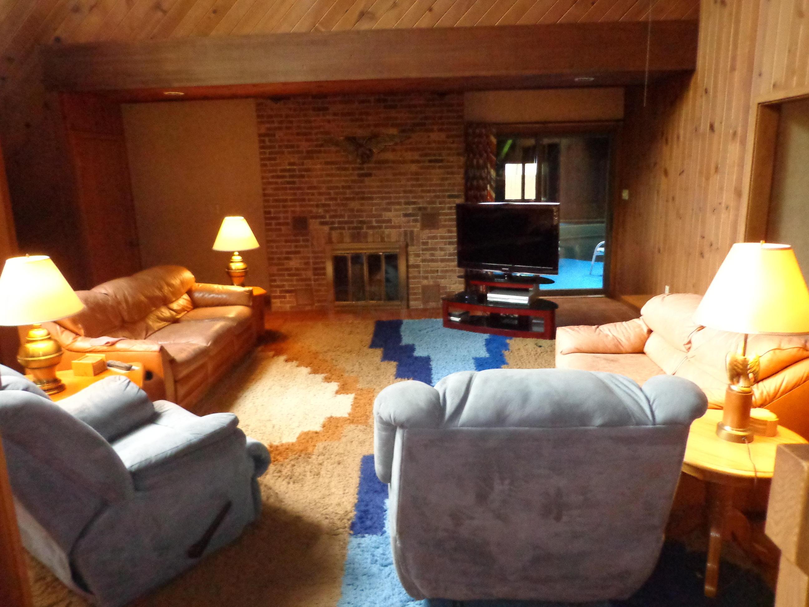591 Link Road Columbus, OH 43213 - Photo 3 of 42