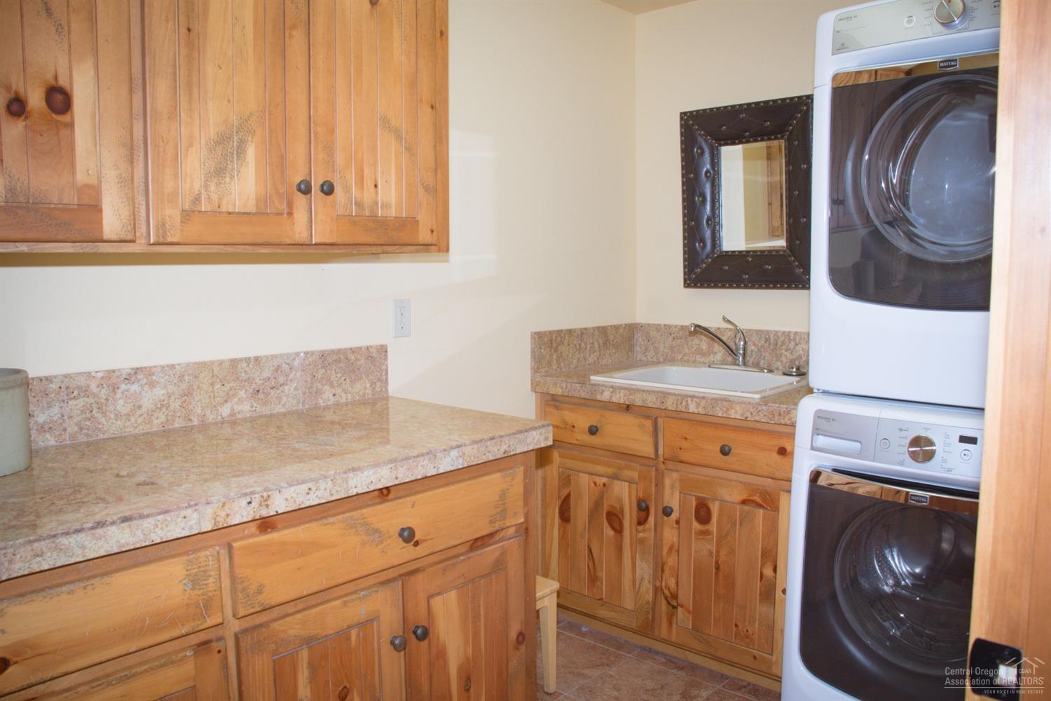 66275 Barr Road Bend, OR 97703 - Photo 18 of 25 Additional Photo