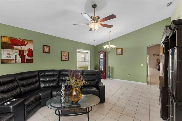 $2,300 | 226 Jessamine Drive, Davenport, FL 33837