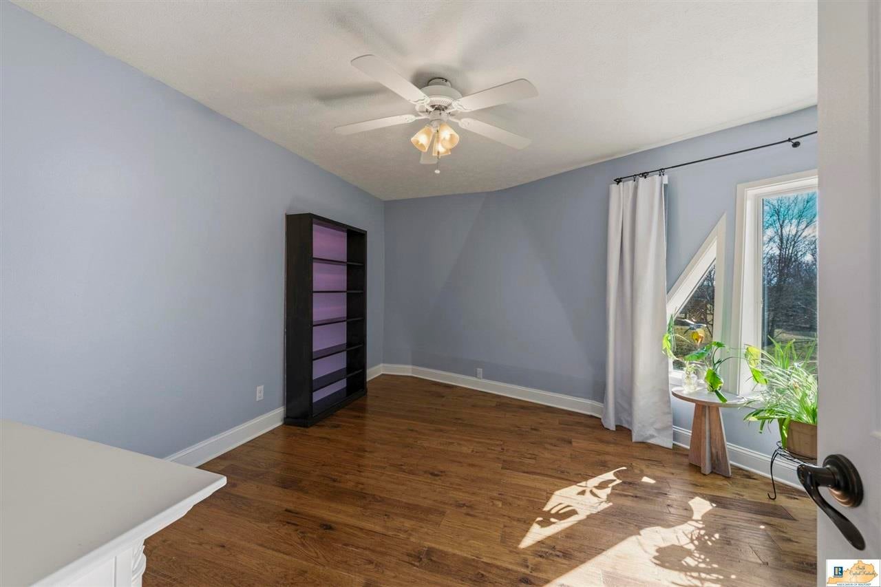 3287 Dripping Springs Road Glasgow, KY 42141 - Photo 34 of 57 Gallery Image 34