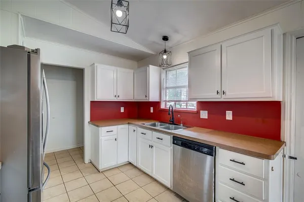 $215,000 | 1218 Northwood Drive, Commerce, TX 75428