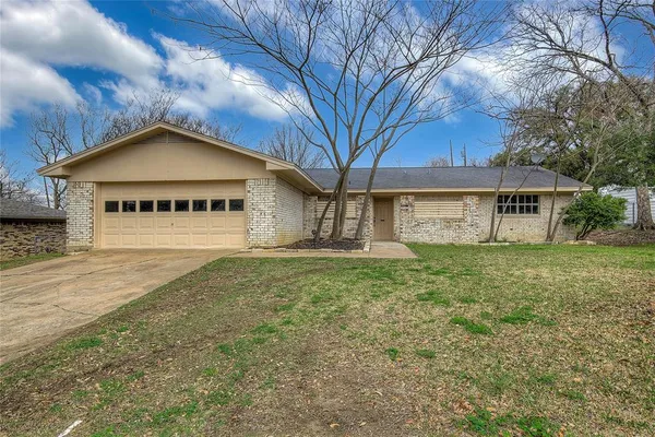 $215,000 | 1218 Northwood Drive, Commerce, TX 75428
