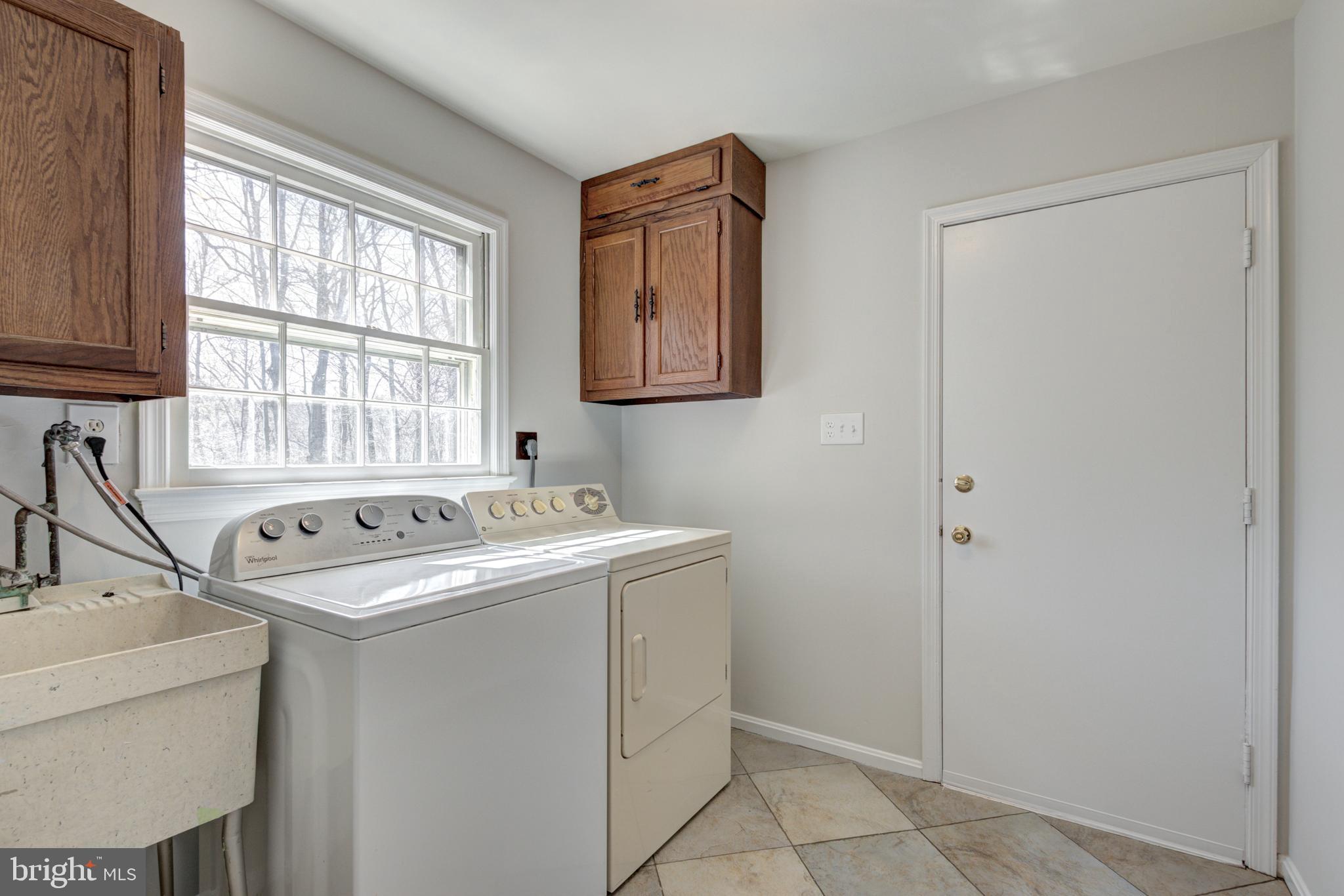 8108 West Point Drive Springfield, VA 22153 - Photo 34 of 71 Gallery Image 34