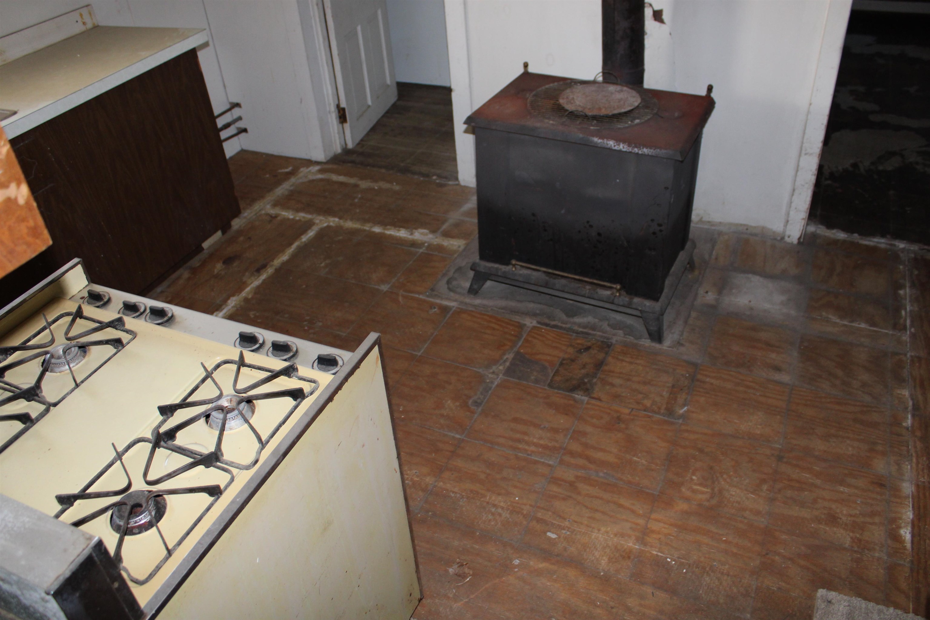 9814 Darragh Road Mancelona, MI 49659 - Photo 15 of 17 1906577-14.JPG