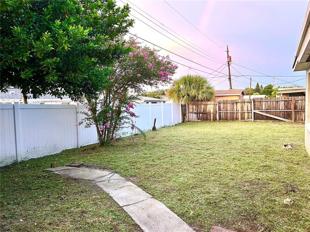 4653 Darlington Road Holiday, FL 34690 - Photo 20 of 25