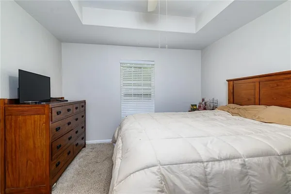 $289,950 | 361 East 12th Street, Tonganoxie, KS 66086