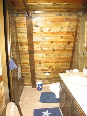 271 Sunflower Rd Spur Spur, TX 79370 - Photo 8 of 9 bath2