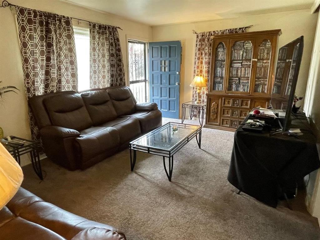 1810 Bauer Road Indianapolis, IN 46218 - Photo 3 of 14 Gallery Image 3