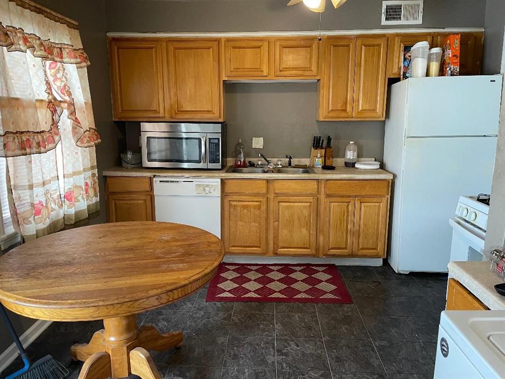 1810 Bauer Road Indianapolis, IN 46218 - Photo 6 of 14 Gallery Image 6