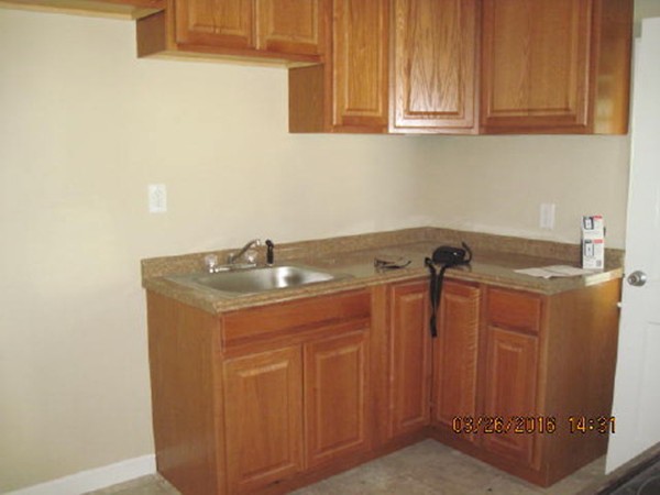 3 Prentice Avenue Auburn, MA 01501 - Photo 2 of 6 a utility room with dryer and washer