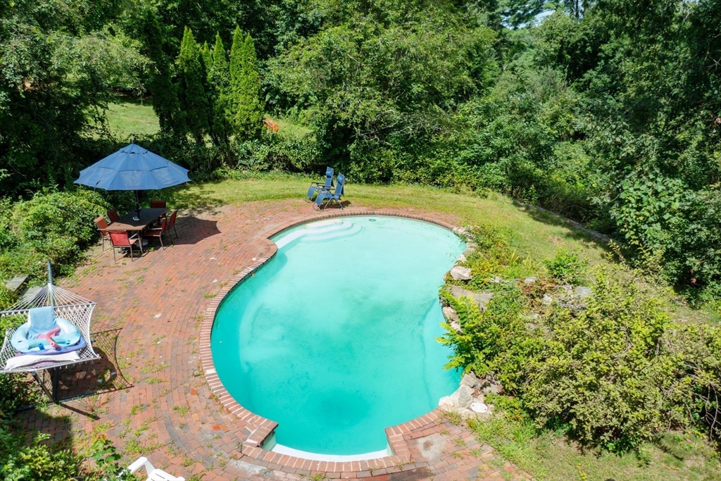 62 Winnetuxet Road Plympton, MA 02367 - Photo 7 of 32 Gallery Image 7