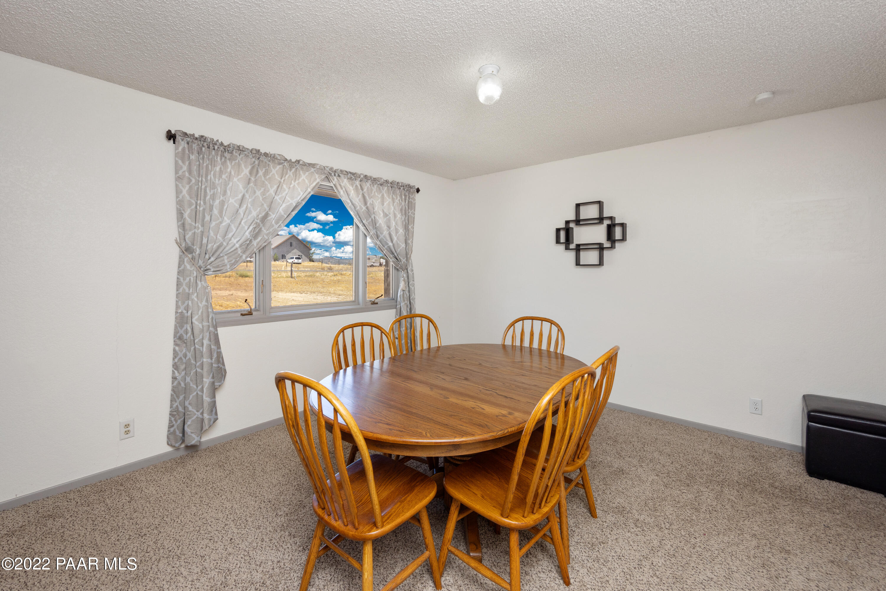 899 South Reed Road Chino Valley, AZ 86323 - Photo 12 of 25 012_Dining room