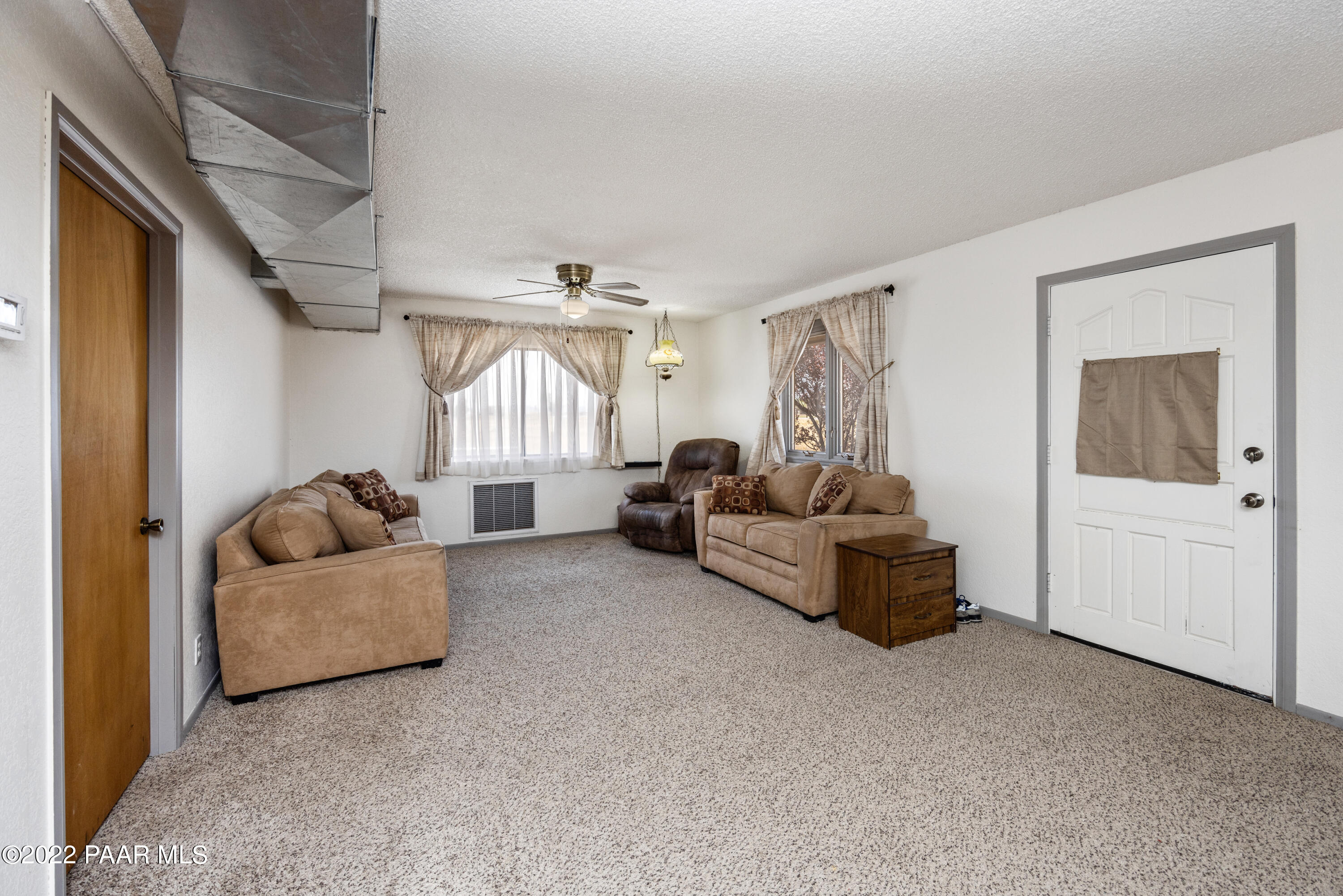 899 South Reed Road Chino Valley, AZ 86323 - Photo 2 of 25 003_Living Room
