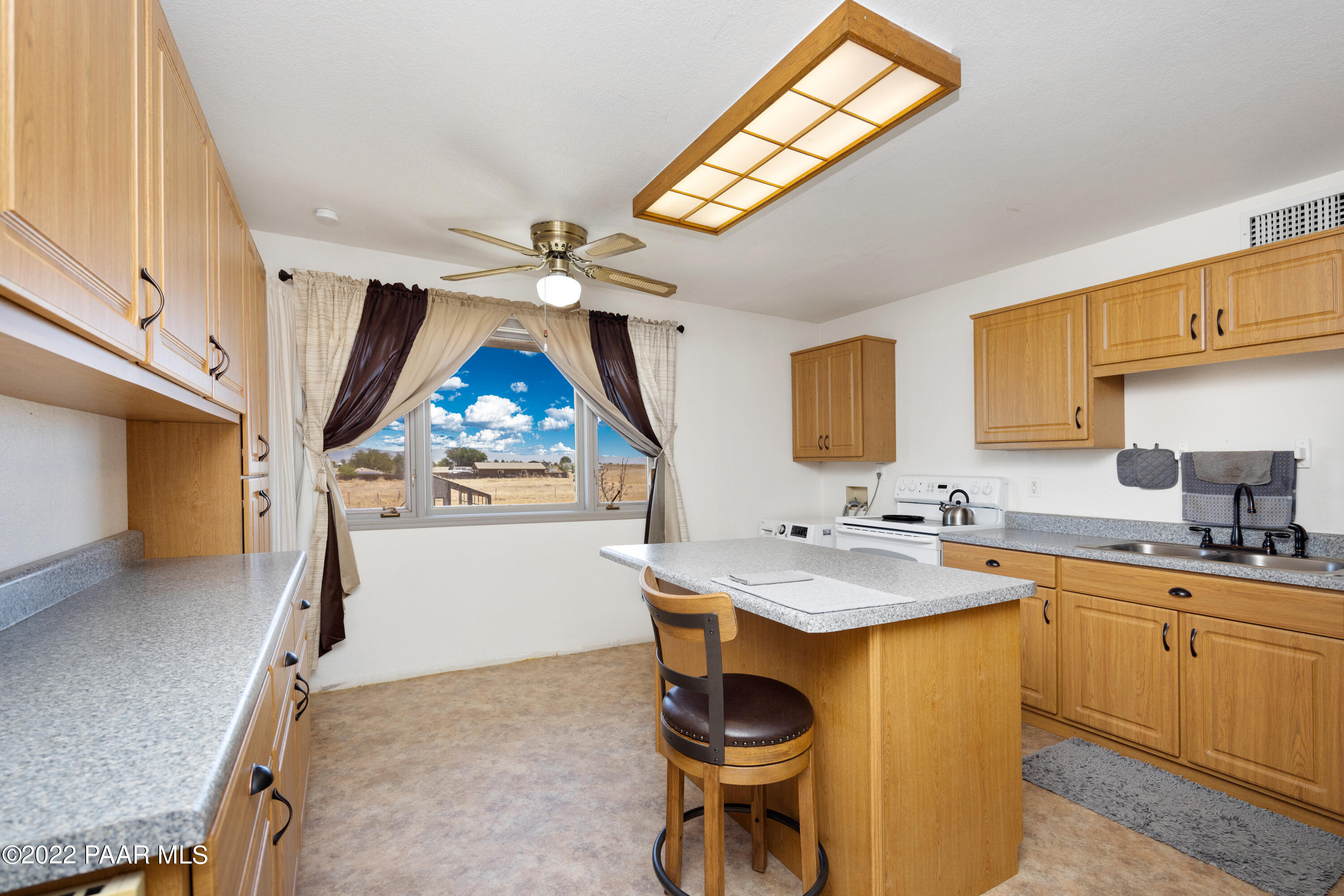 899 South Reed Road Chino Valley, AZ 86323 - Photo 6 of 25 007_Kitchen