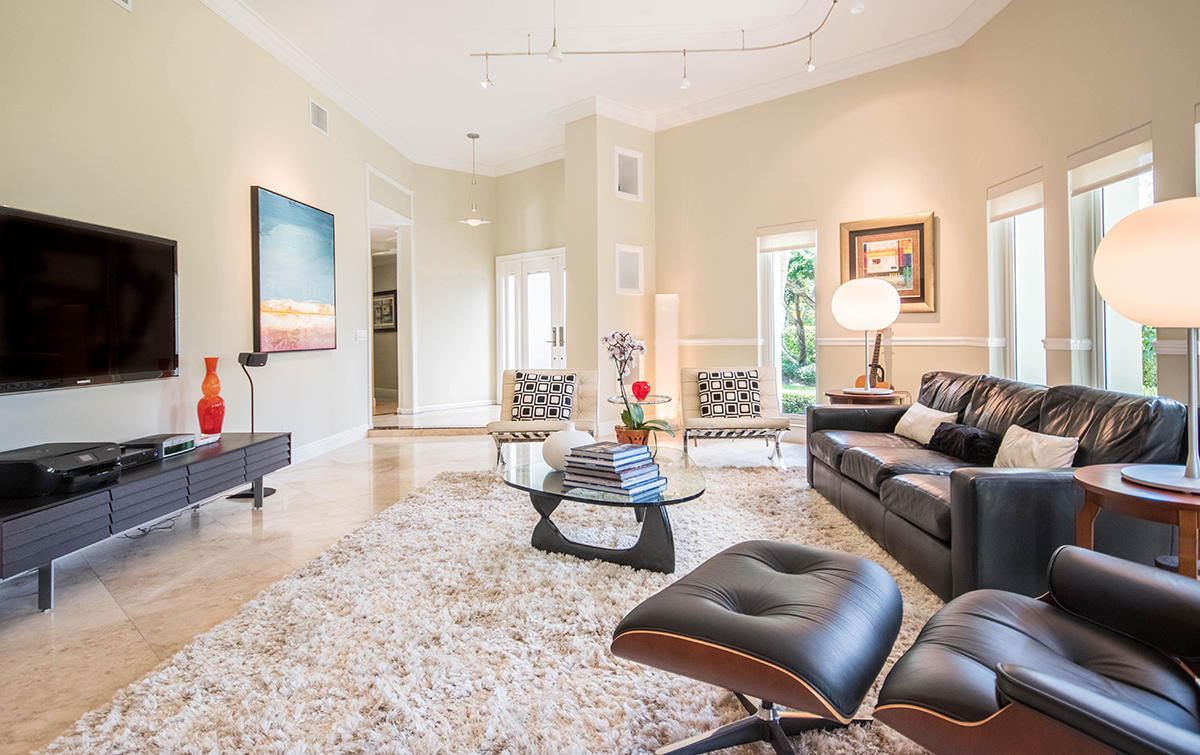 5700 North Ocean Boulevard Ocean Ridge, FL 33435 - Photo 12 of 22 10 Family Room 2