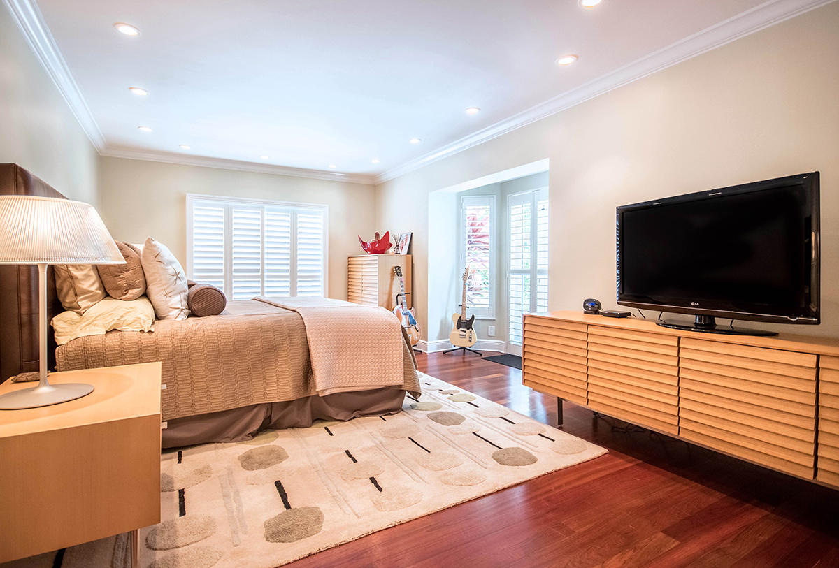 5700 North Ocean Boulevard Ocean Ridge, FL 33435 - Photo 14 of 22 12 Master Bedroom