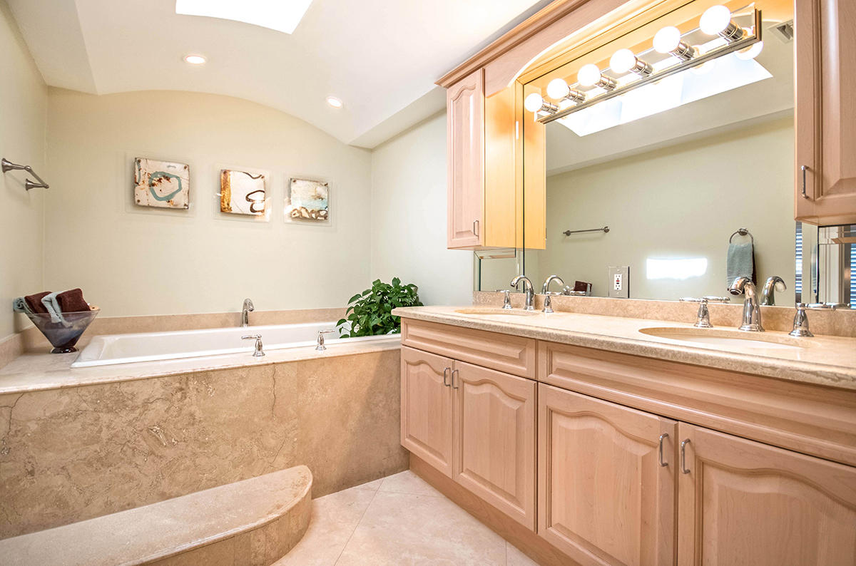 5700 North Ocean Boulevard Ocean Ridge, FL 33435 - Photo 15 of 22 13 Master Bathroom