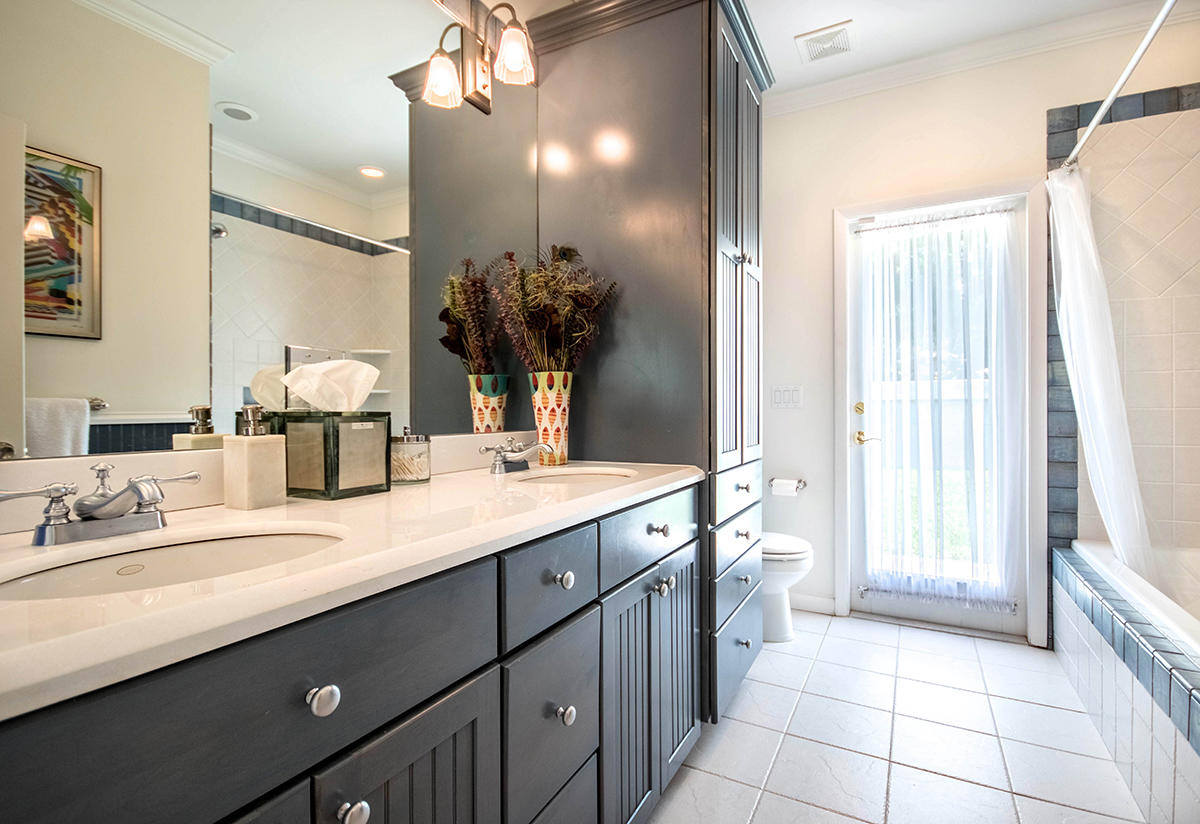 5700 North Ocean Boulevard Ocean Ridge, FL 33435 - Photo 19 of 22 17 Bathroom