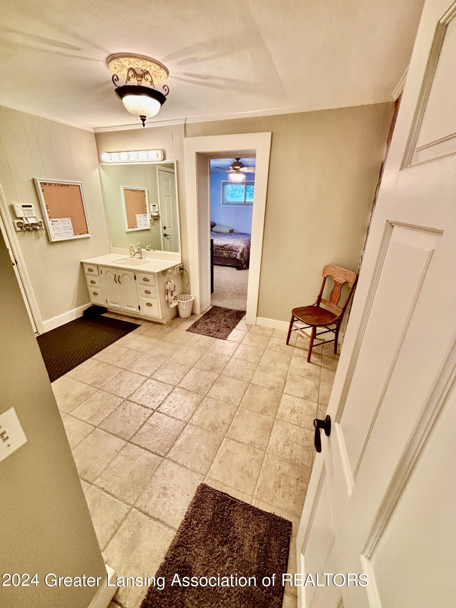 208 Bon Air Road Lansing, MI 48917 - Photo 32 of 128 IMG_1969
