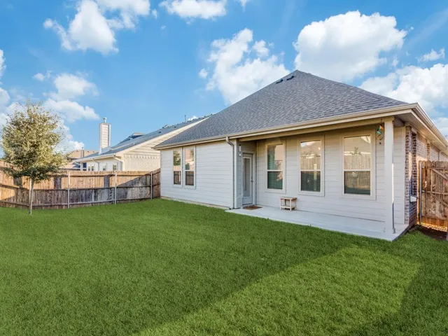 $2,450 | 9816 Chaparral Pass, Fort Worth, TX 76126
