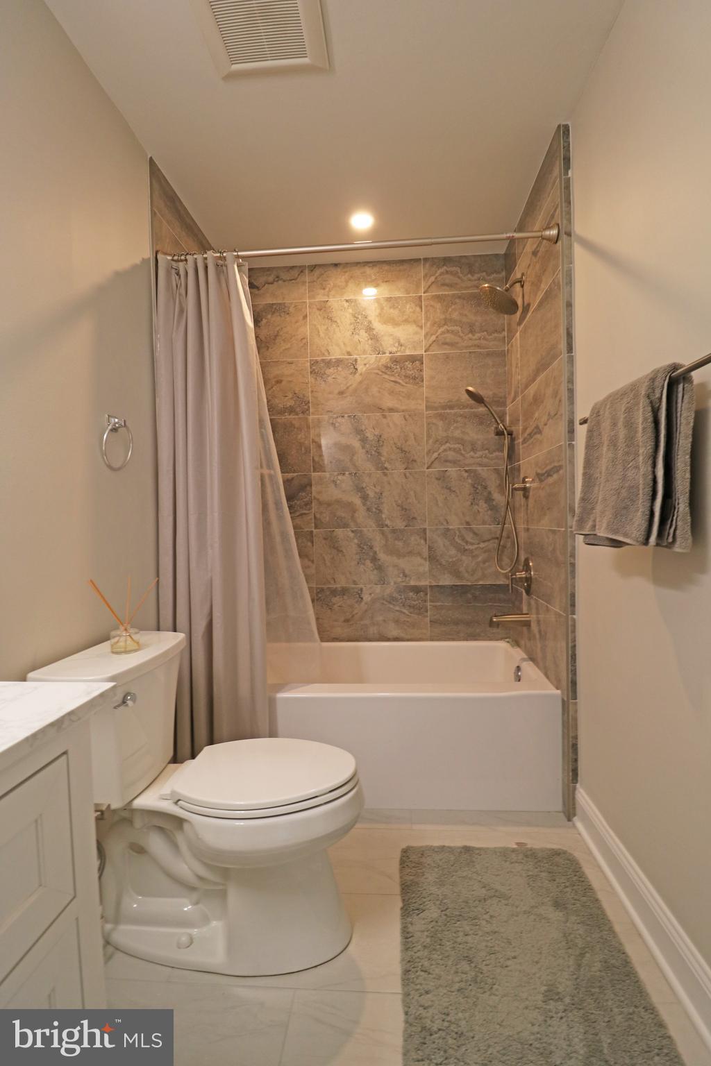 28 Frederick Road Coatesville, PA 19320 - Photo 18 of 35 Bathroom