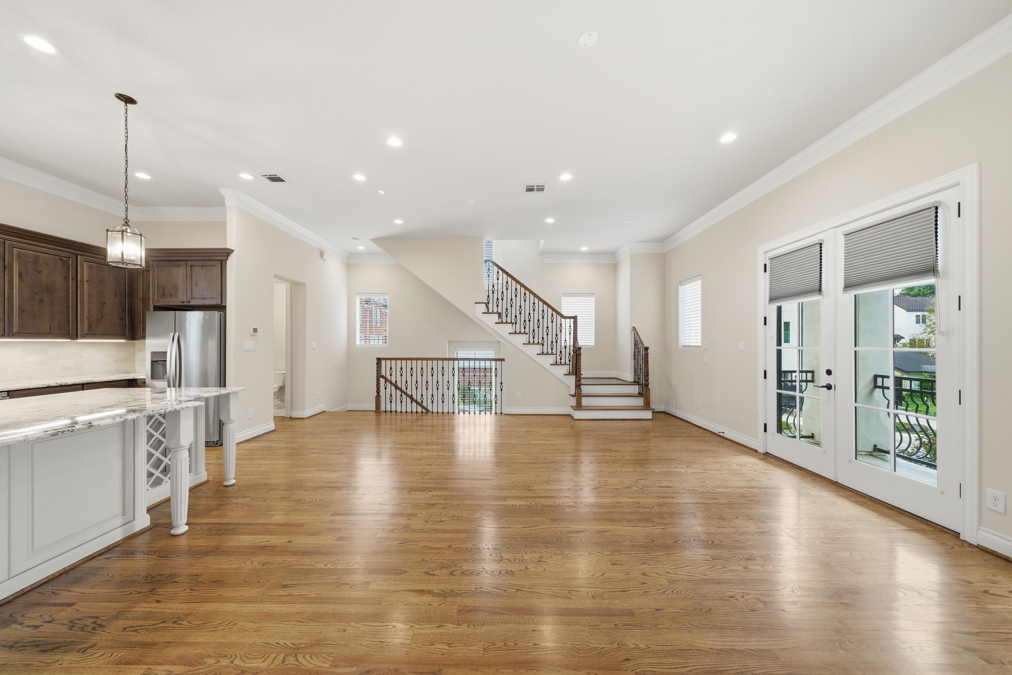 4224 Gibson Street Houston, TX 77007 - Photo 6 of 22 a view of an entryway with wooden floor