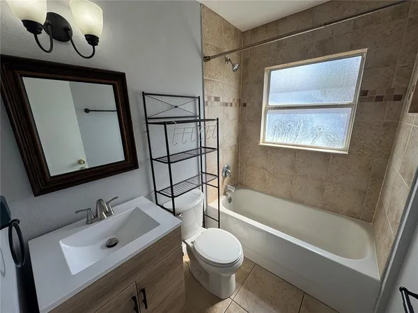 $1,650 | 2276 Raeford Road, Unit A4, Orlando, FL 32806