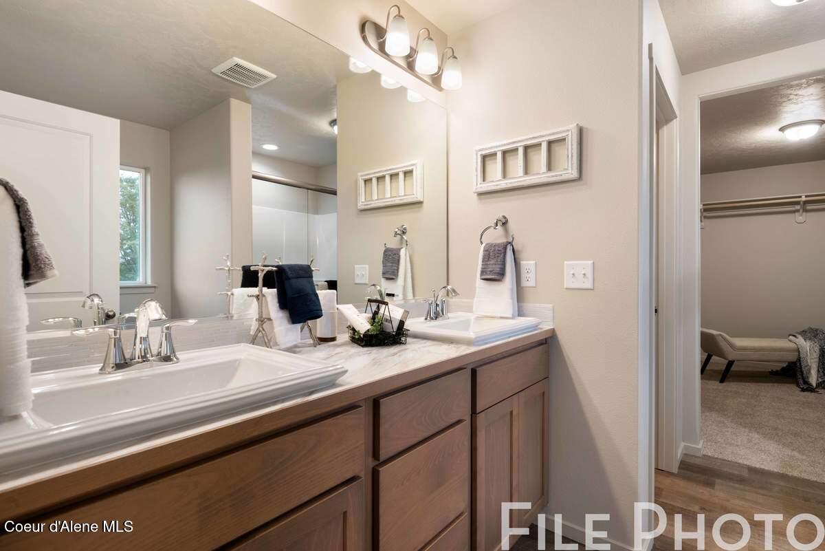 5955 Pelican Loop Rathdrum, ID 83858 - Photo 9 of 11 File Photo