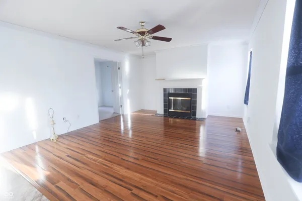 $335,500 | 1640 Walpole Way, Indianapolis, IN 46231