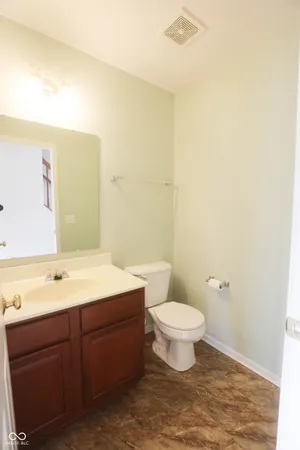 $335,500 | 1640 Walpole Way, Indianapolis, IN 46231