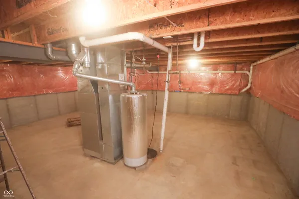 $335,500 | 1640 Walpole Way, Indianapolis, IN 46231