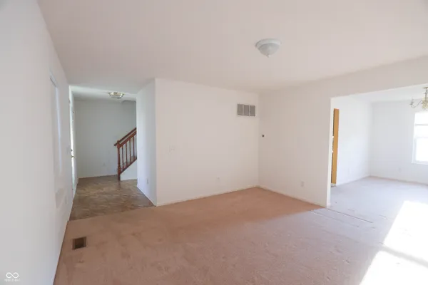 $335,500 | 1640 Walpole Way, Indianapolis, IN 46231