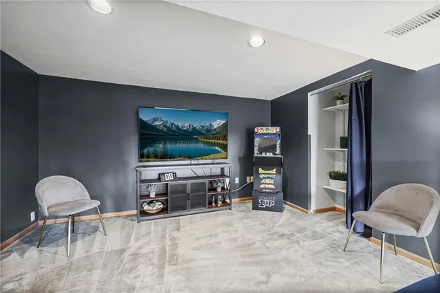 $260,000 | 633 Southwest 36 Terrace, Lee's Summit, MO 64082