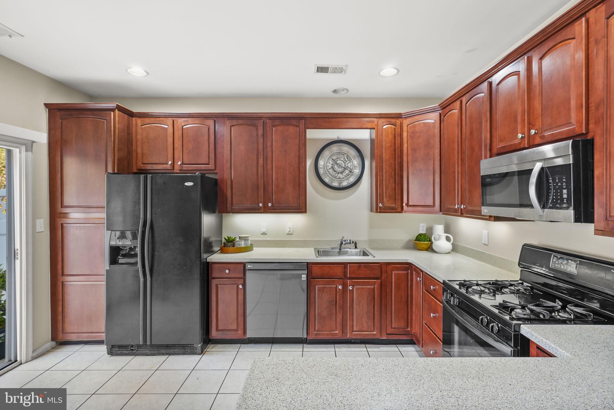 38 York Road Princeton Junction, NJ 08550 - Photo 15 of 50