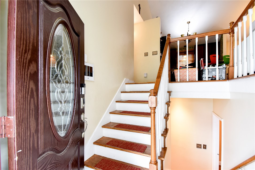 340 Asylum Road Warwick, RI 02886 - Photo 5 of 50