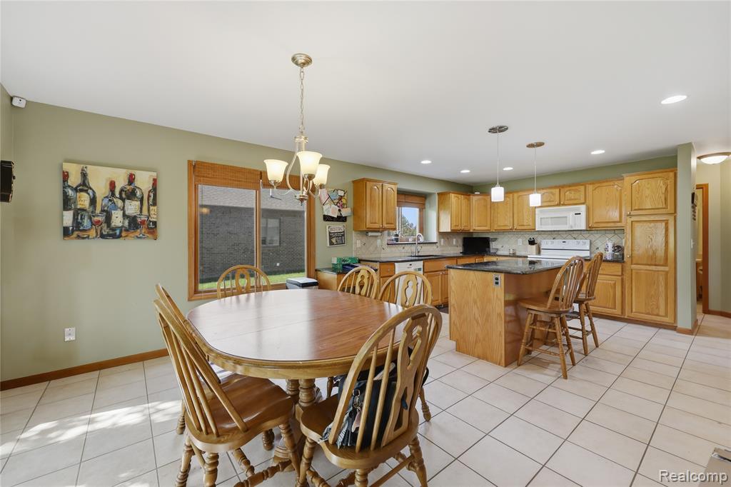 35724 St Clair Drive New Baltimore, MI 48047 - Photo 16 of 52