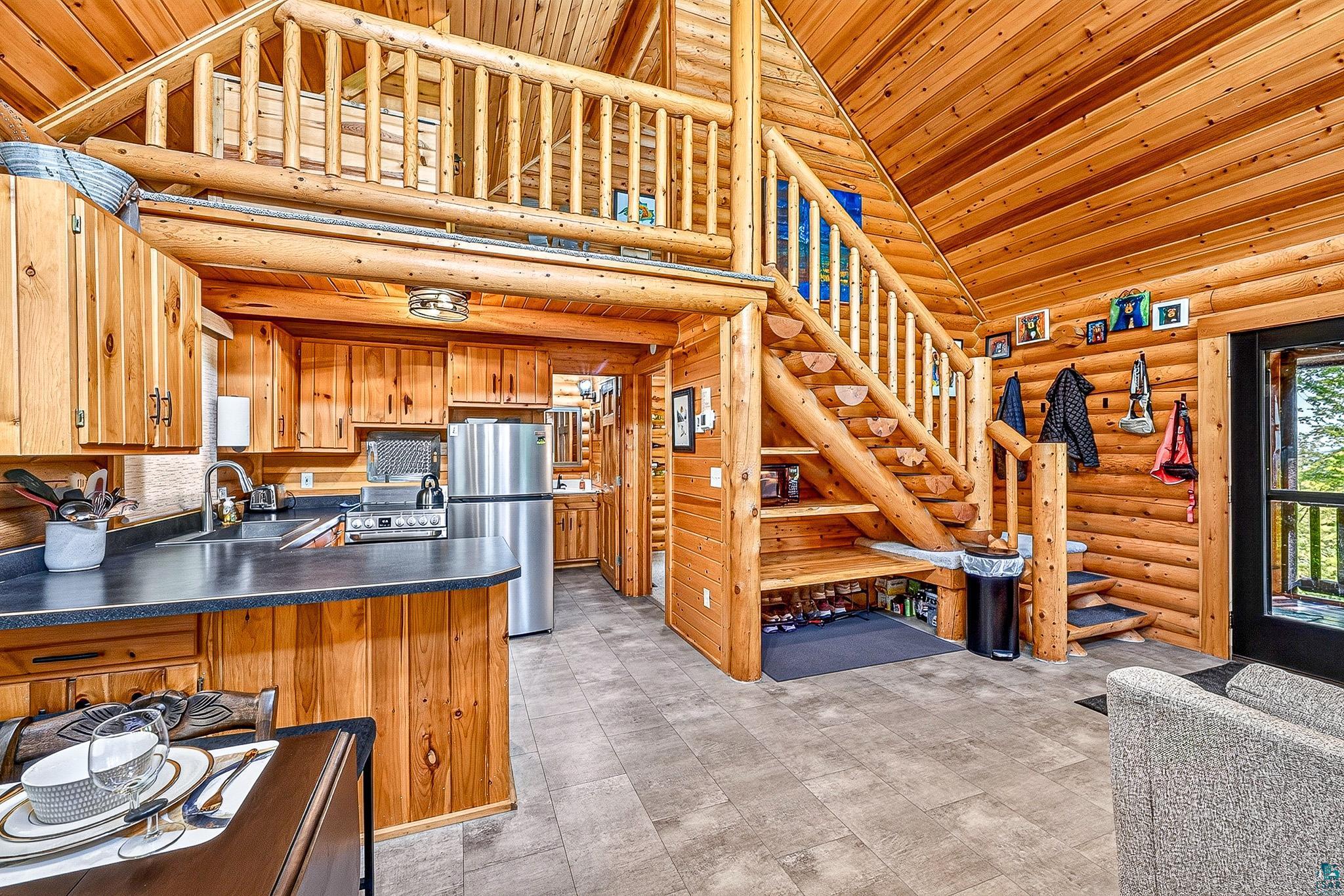 2626 Ridgeview Drive Two Harbors, MN 55616 - Photo 9 of 43 Gallery Image 9