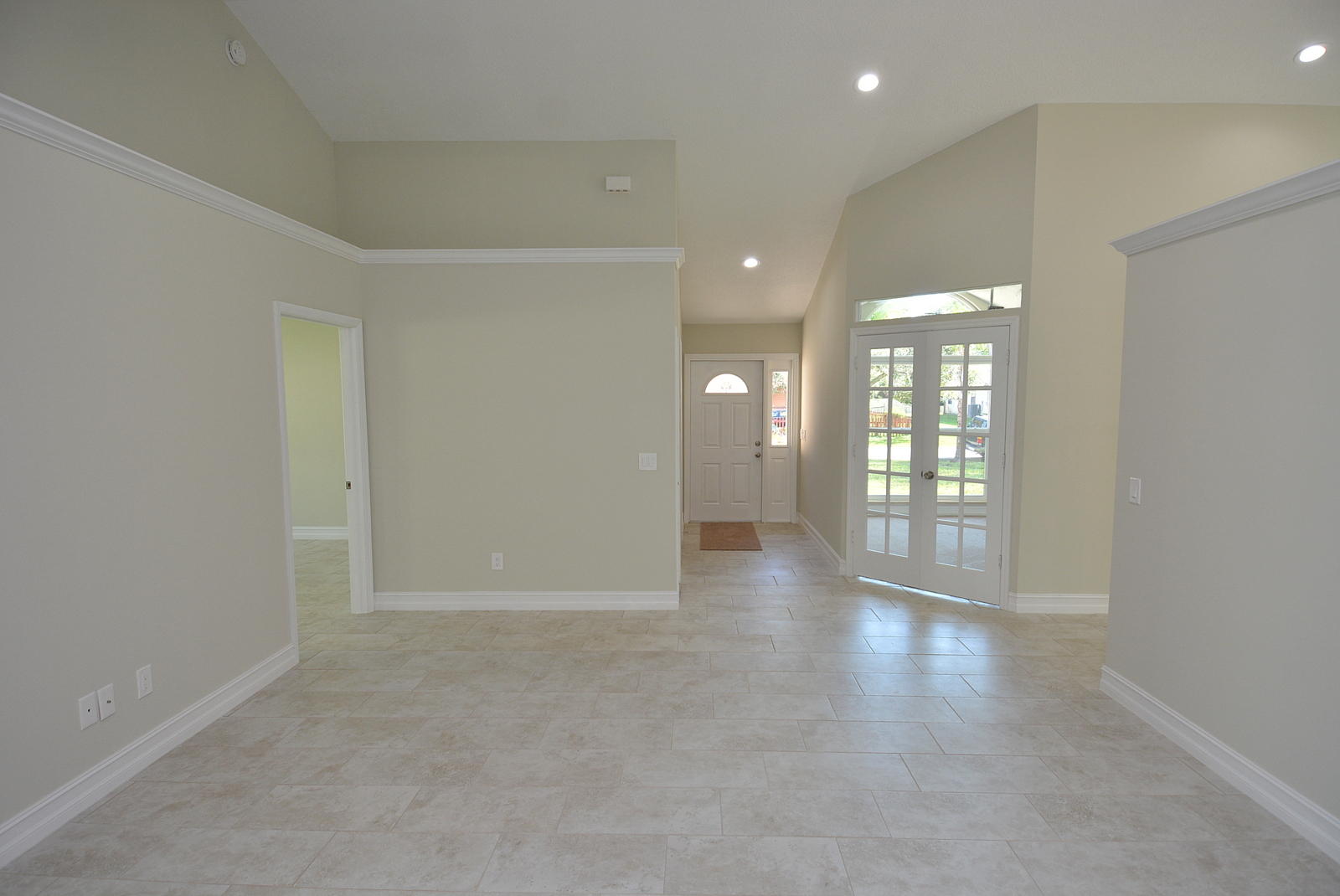 5703 Raintree Trail Fort Pierce, FL 34982 - Photo 10 of 65 Living Room