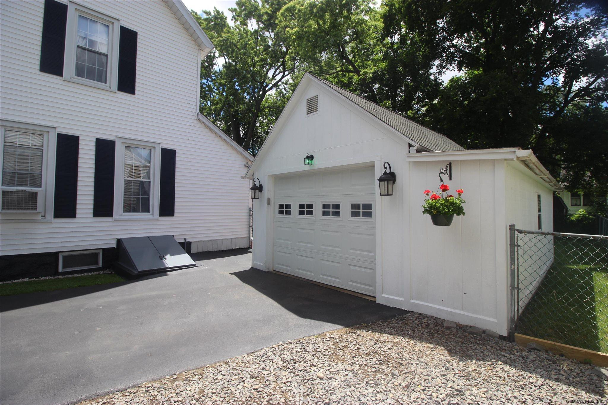 413 Riverside Avenue Scotia, NY 12302 - Photo 11 of 51 Photo 11