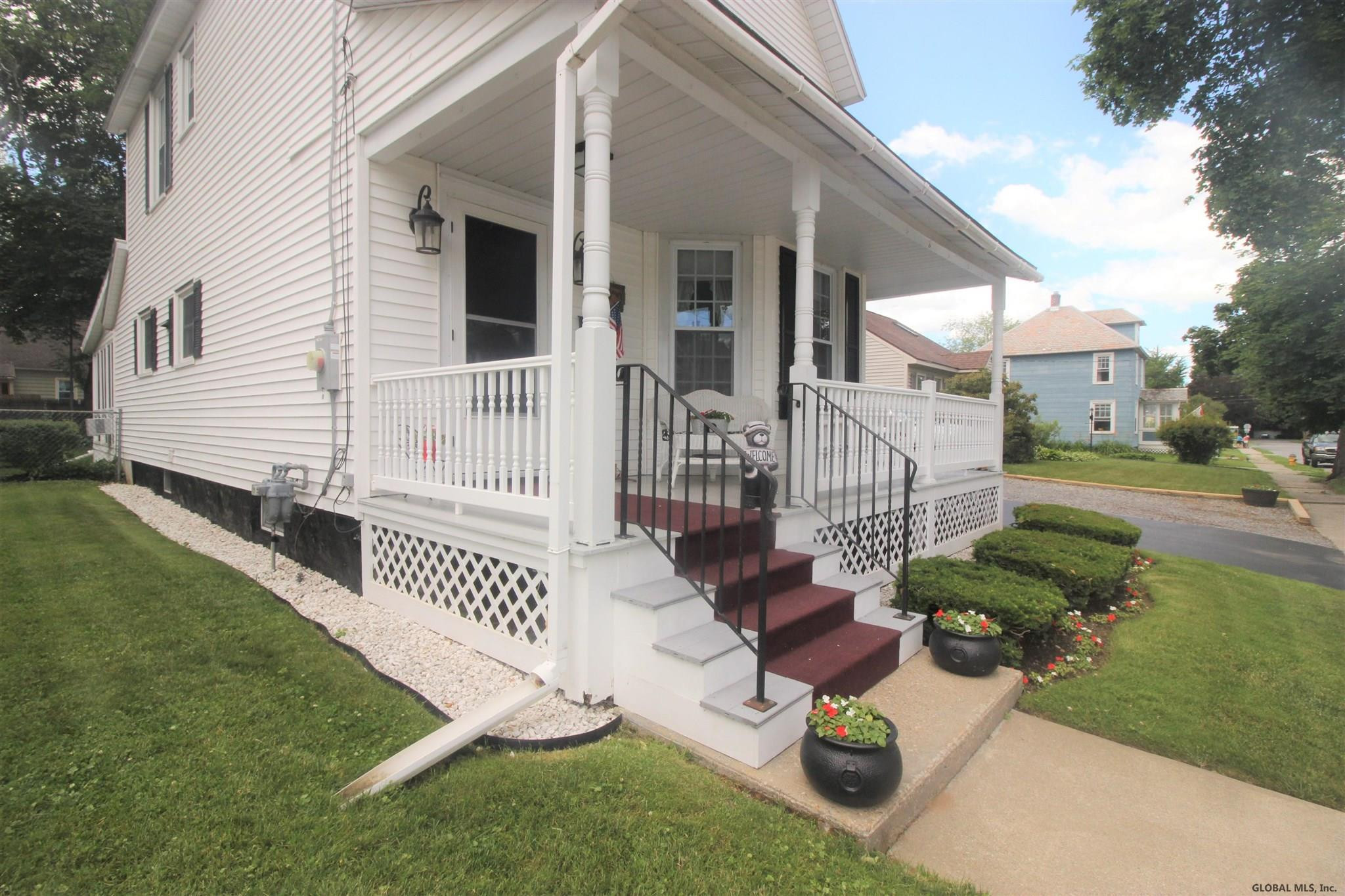 413 Riverside Avenue Scotia, NY 12302 - Photo 4 of 51 Photo 4