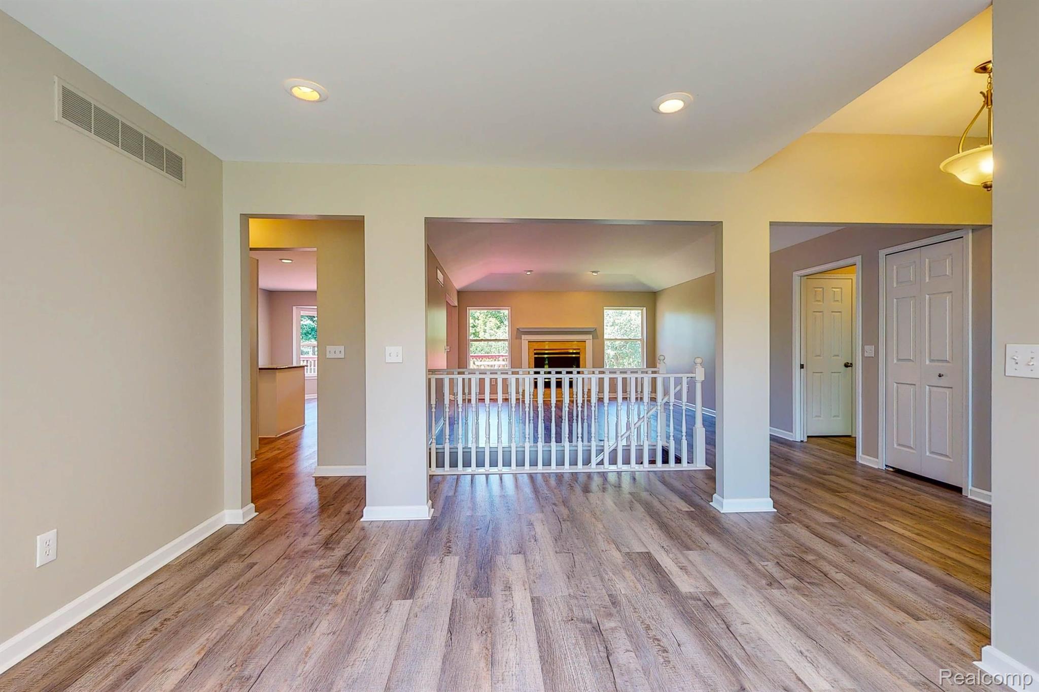 6939 Sanford Road Howell, MI 48855 - Photo 8 of 45 Gallery Image 8