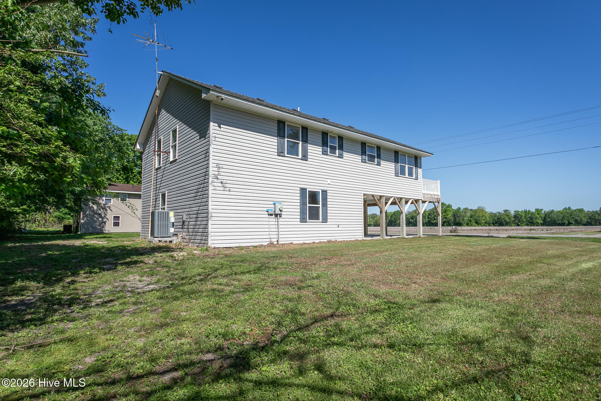 702 Muddy Creek Road Hertford, NC 27944 - Photo 4 of 39 9H4A8497-HDR