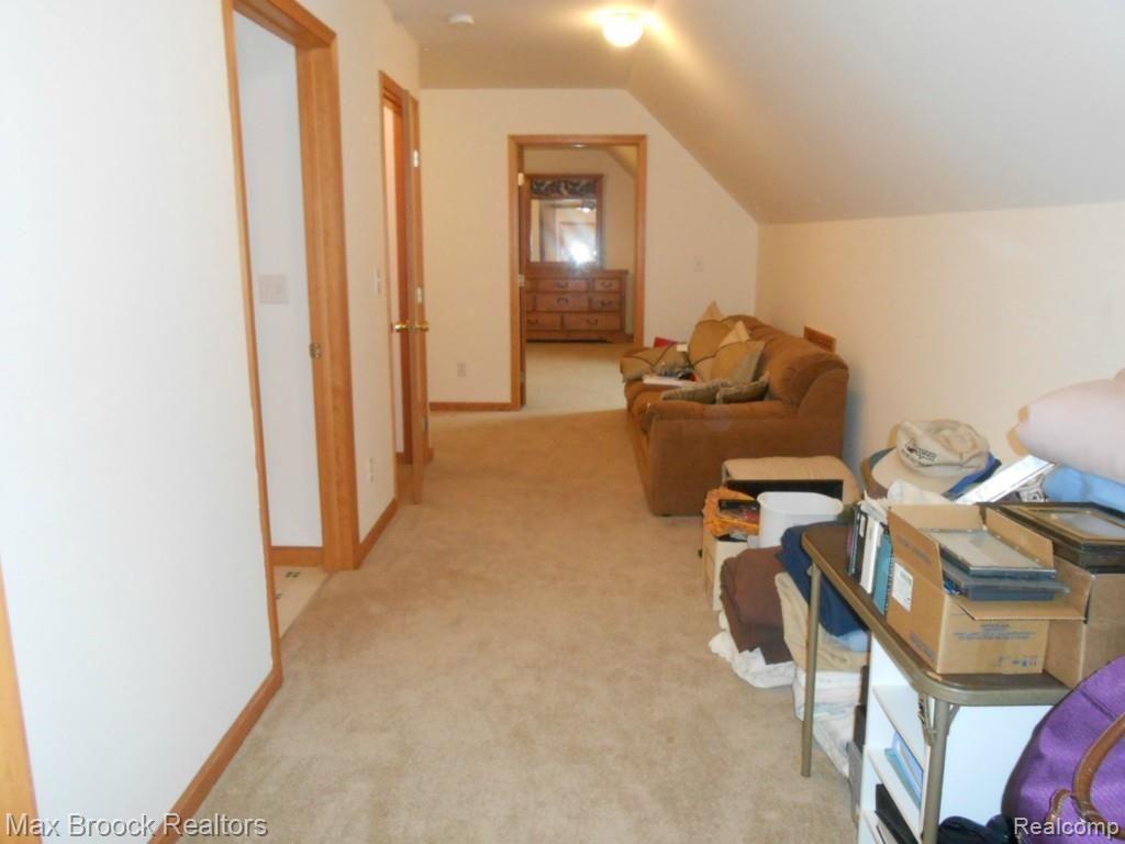 1872 East Hamlin Road Rochester Hills, MI 48307 - Photo 29 of 45