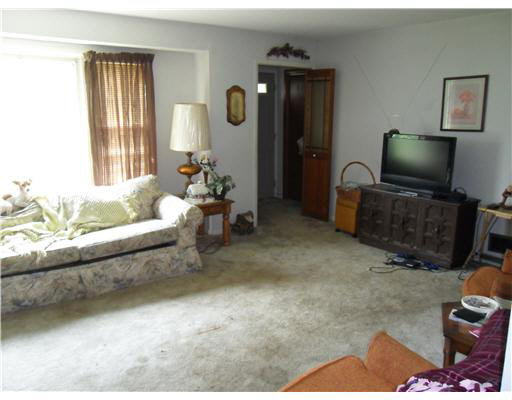 24177 Edison Road South Bend, IN 46628 - Photo 5 of 6 Gallery Image 5