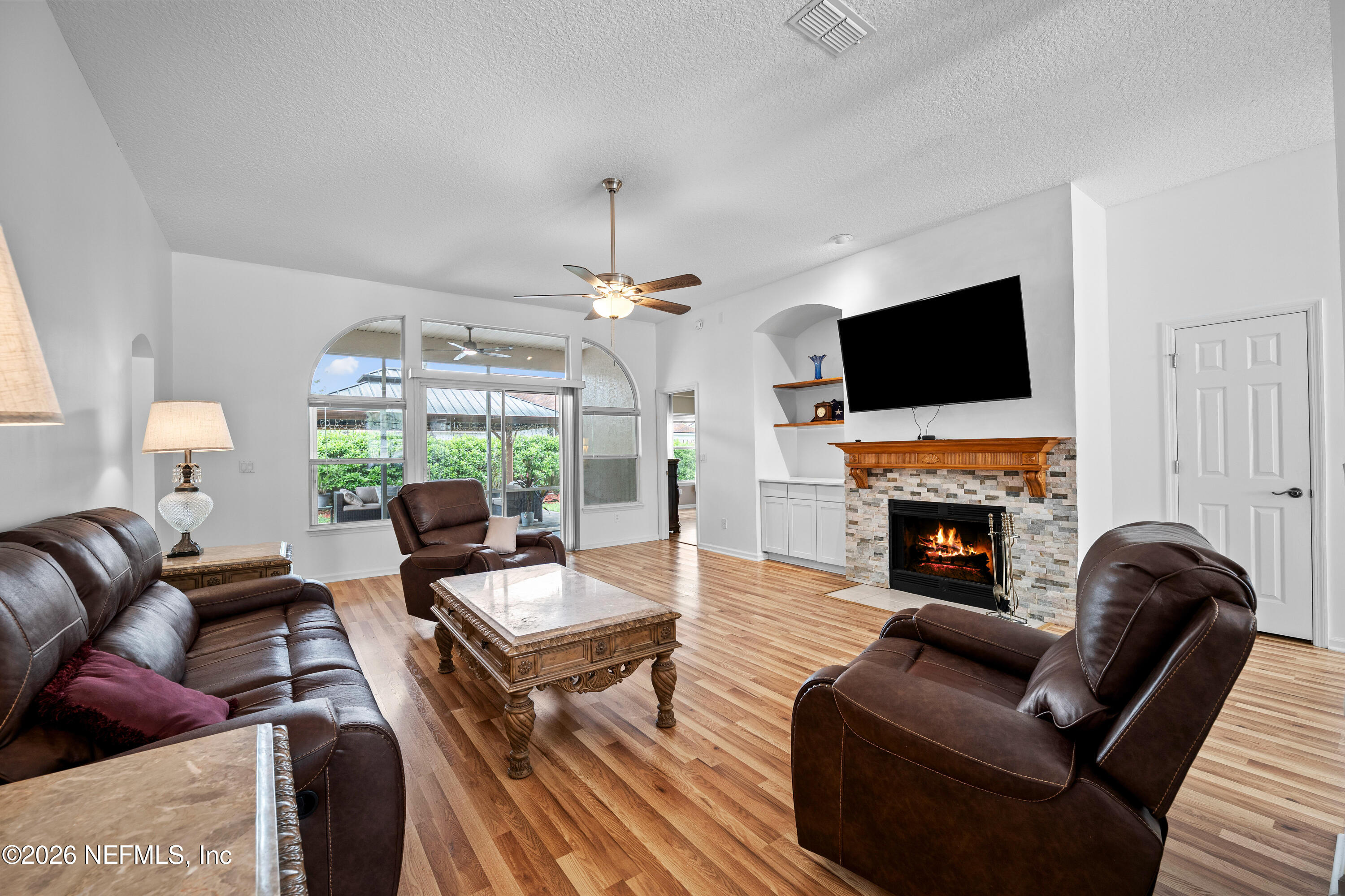 1940 Bluebonnet Way Fleming Island, FL 32003 - Photo 17 of 72 16 Living Room