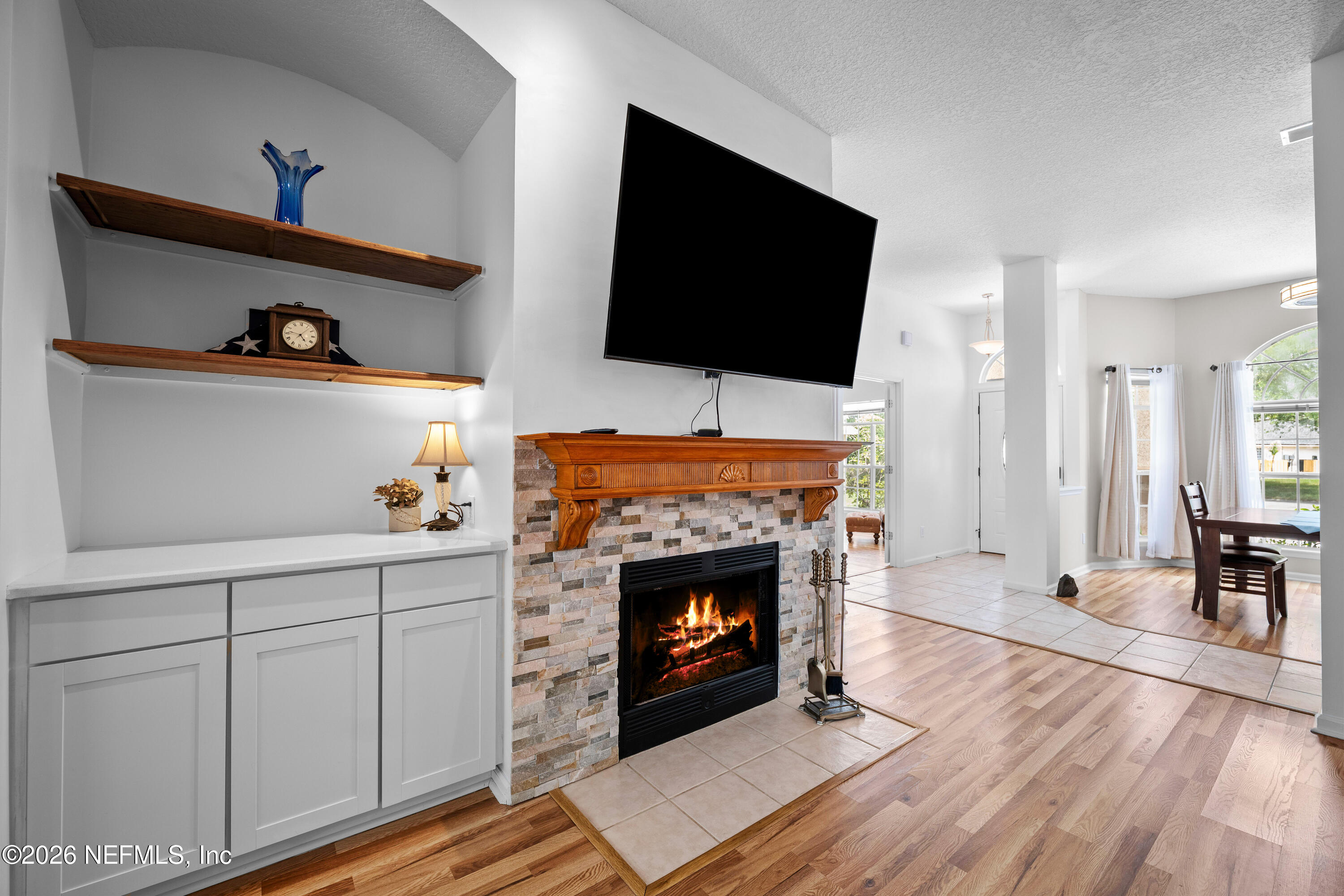 1940 Bluebonnet Way Fleming Island, FL 32003 - Photo 20 of 72 19 Living Room