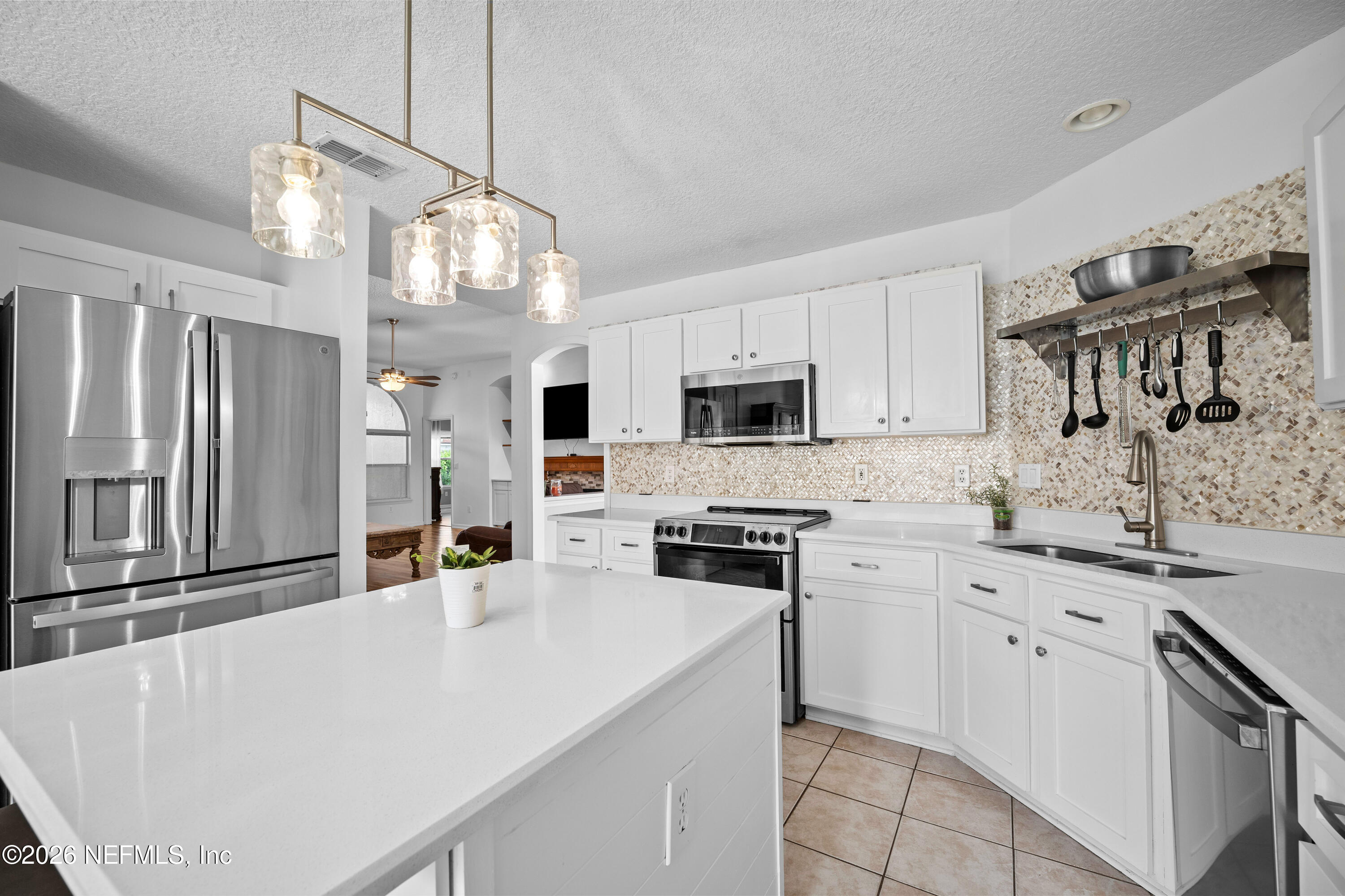 1940 Bluebonnet Way Fleming Island, FL 32003 - Photo 24 of 72 23 Kitchen