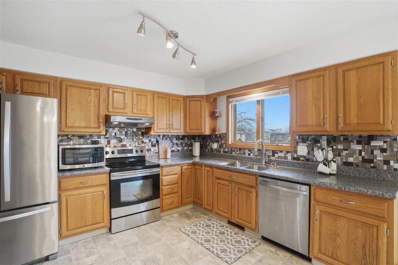 890 Prairie Ridge Road North Liberty, IA 52317 - Photo 9 of 59 Gallery Image 9